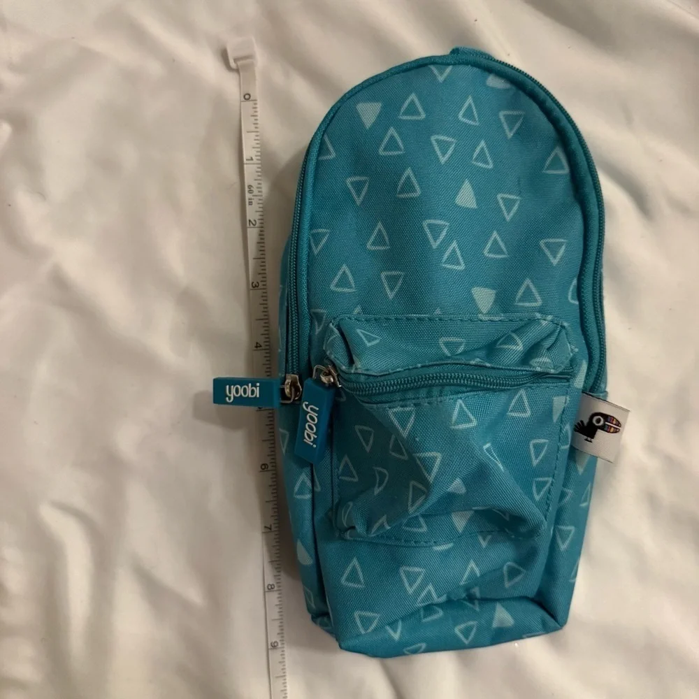 EUC Yoobi Mini Backpack Pencil Case in Teal Triangles Pattern